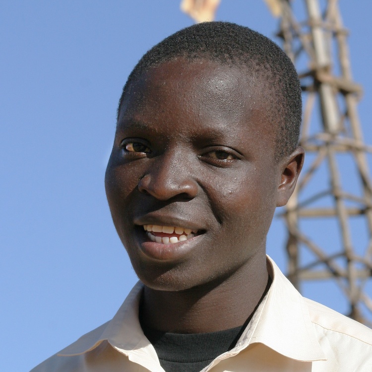 William Kamkwamba: The Boy Who Harnessed The Wind - Learn English With ...